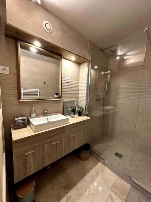Holiday home Charme Thoiry-versailles-giverny *